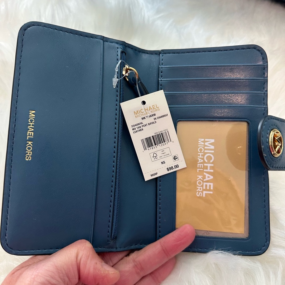 MK Sonny Bag/Wallet - Picture 9 of 14